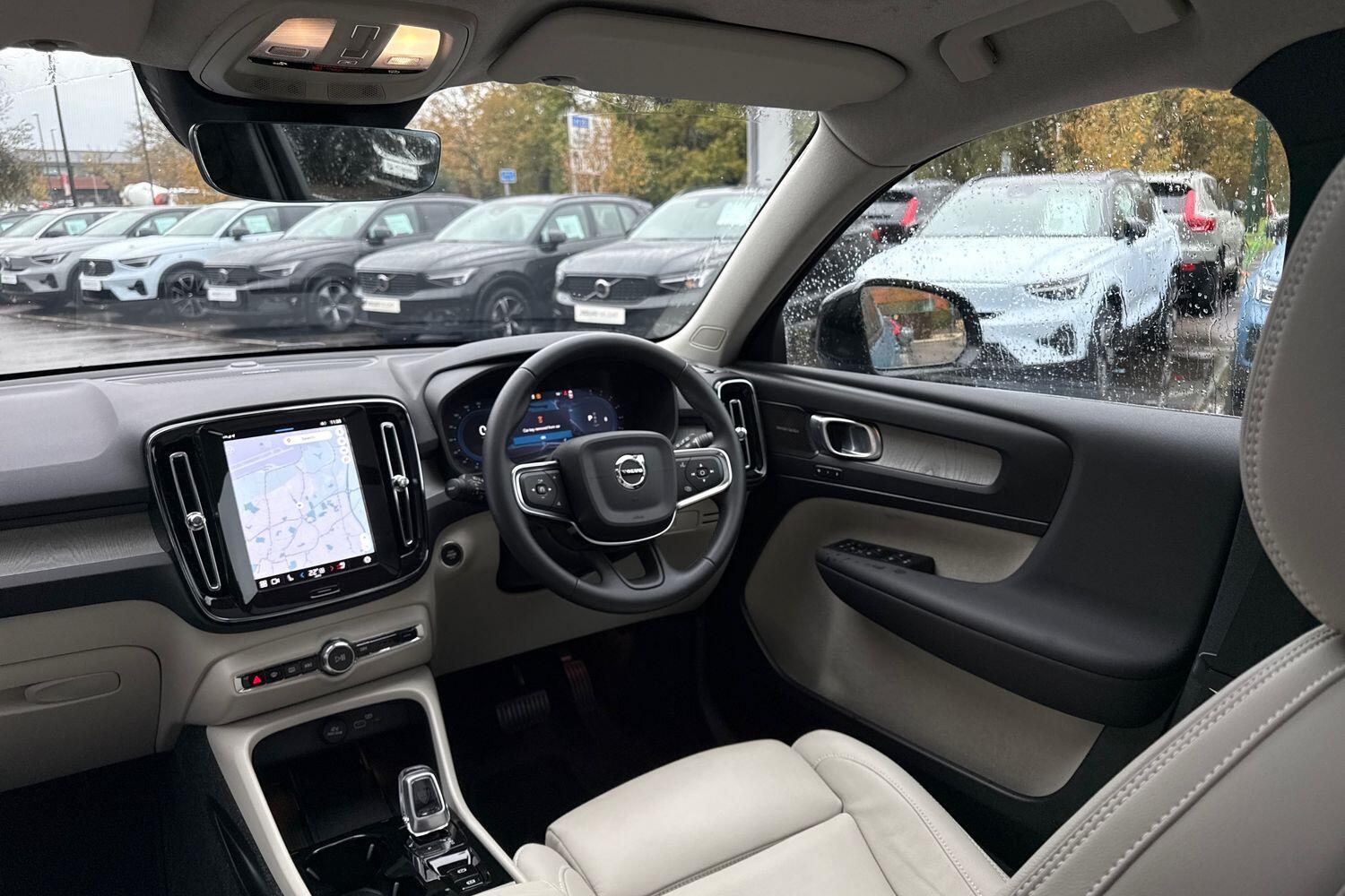 Used Volvo XC40 2025 for sale - 76596946: Photo 33