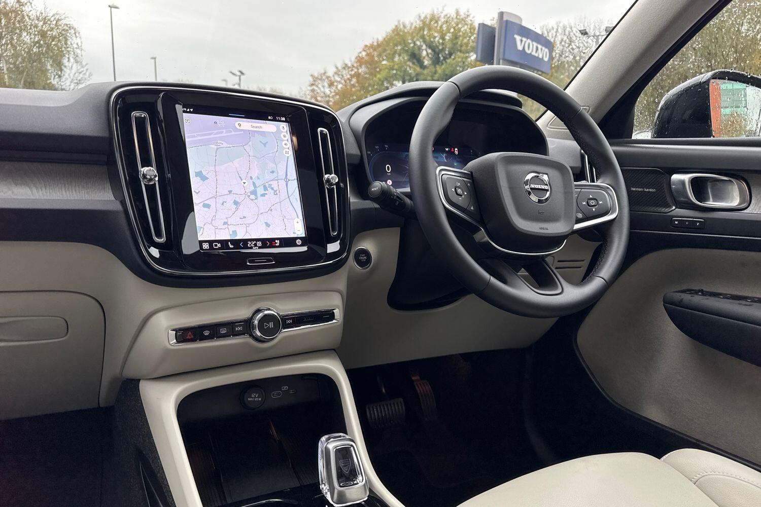 Used Volvo XC40 2025 for sale - 76596946: Photo 35