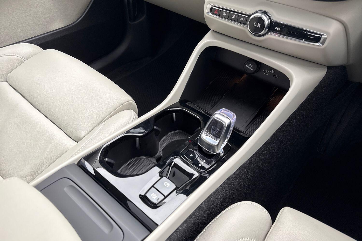 Used Volvo XC40 2025 for sale - 76596946: Photo 44