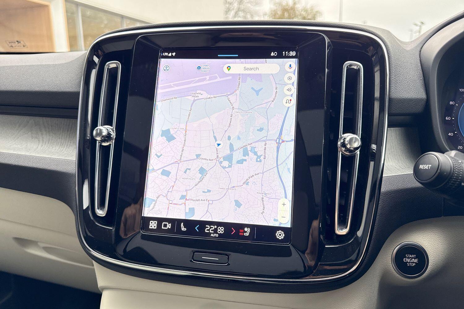 Used Volvo XC40 2025 for sale - 76596946: Photo 5