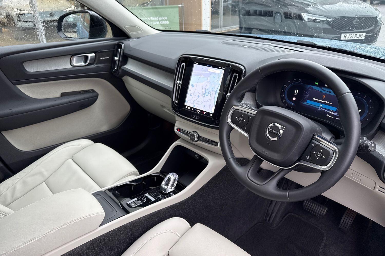 Used Volvo XC40 2025 for sale - 76596946: Photo 6