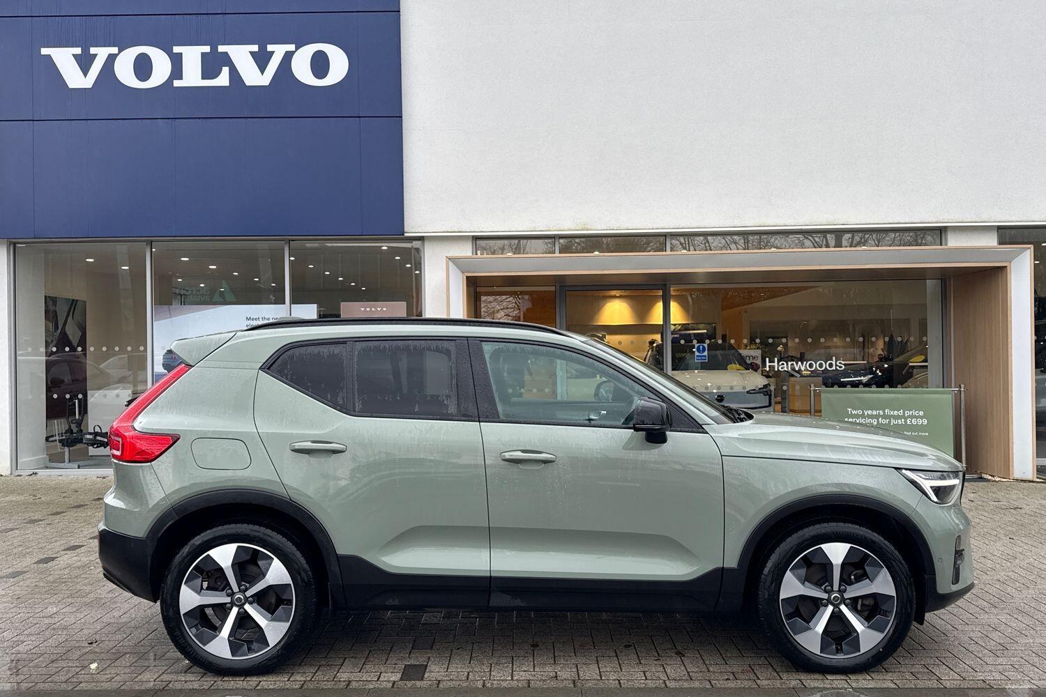 Used Volvo XC40 2022 for sale - 77278548: Photo 2