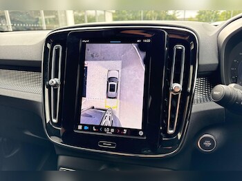 Used Volvo XC40 2024 for sale - 75741613: Photo