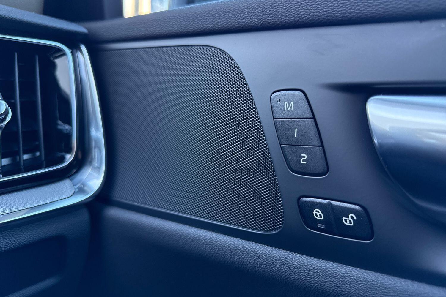 Used Volvo V60 for sale - 77215362: Photo 43