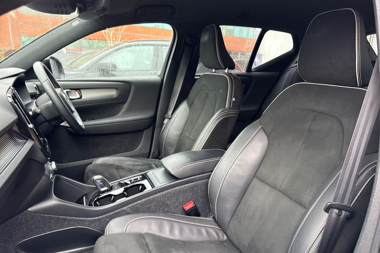 Used Volvo XC40 for sale - 77455310: Photo 28