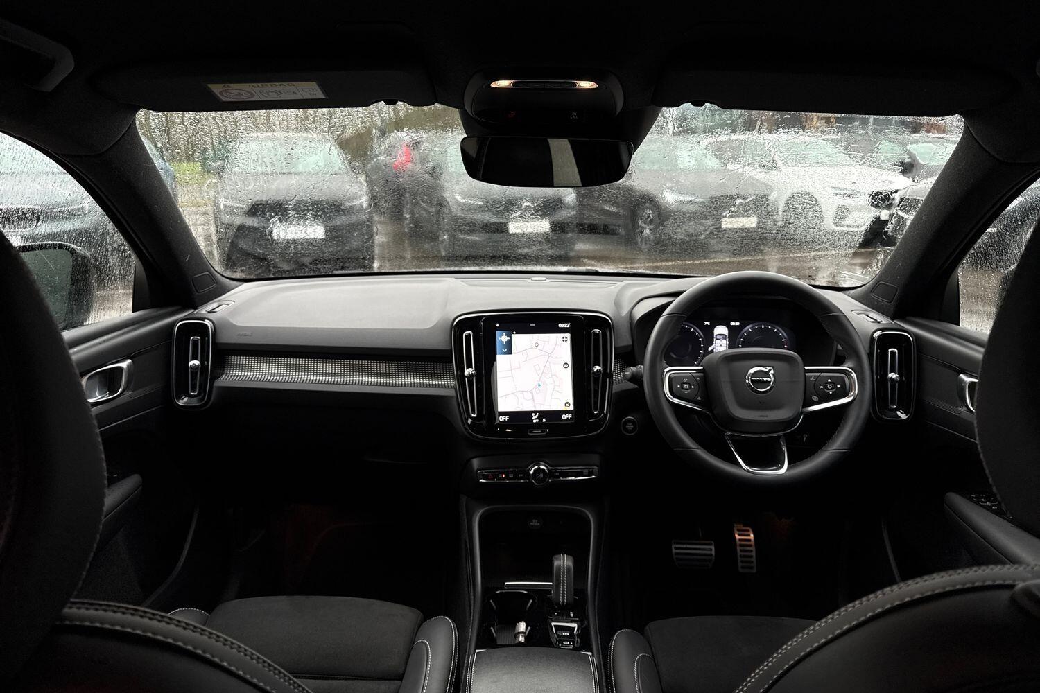 Used Volvo XC40 for sale - 77455310: Photo 3