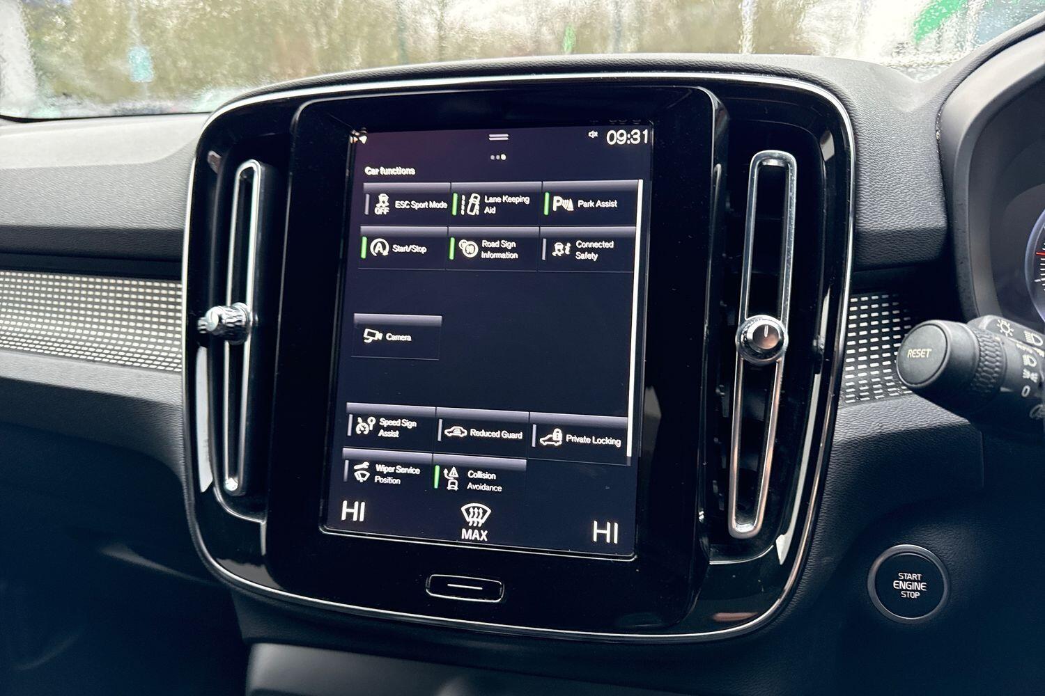 Used Volvo XC40 for sale - 77455310: Photo 40