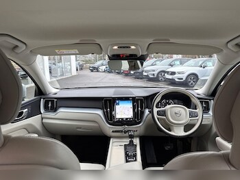 Used Volvo XC60 2018 for sale - 77358796: Photo