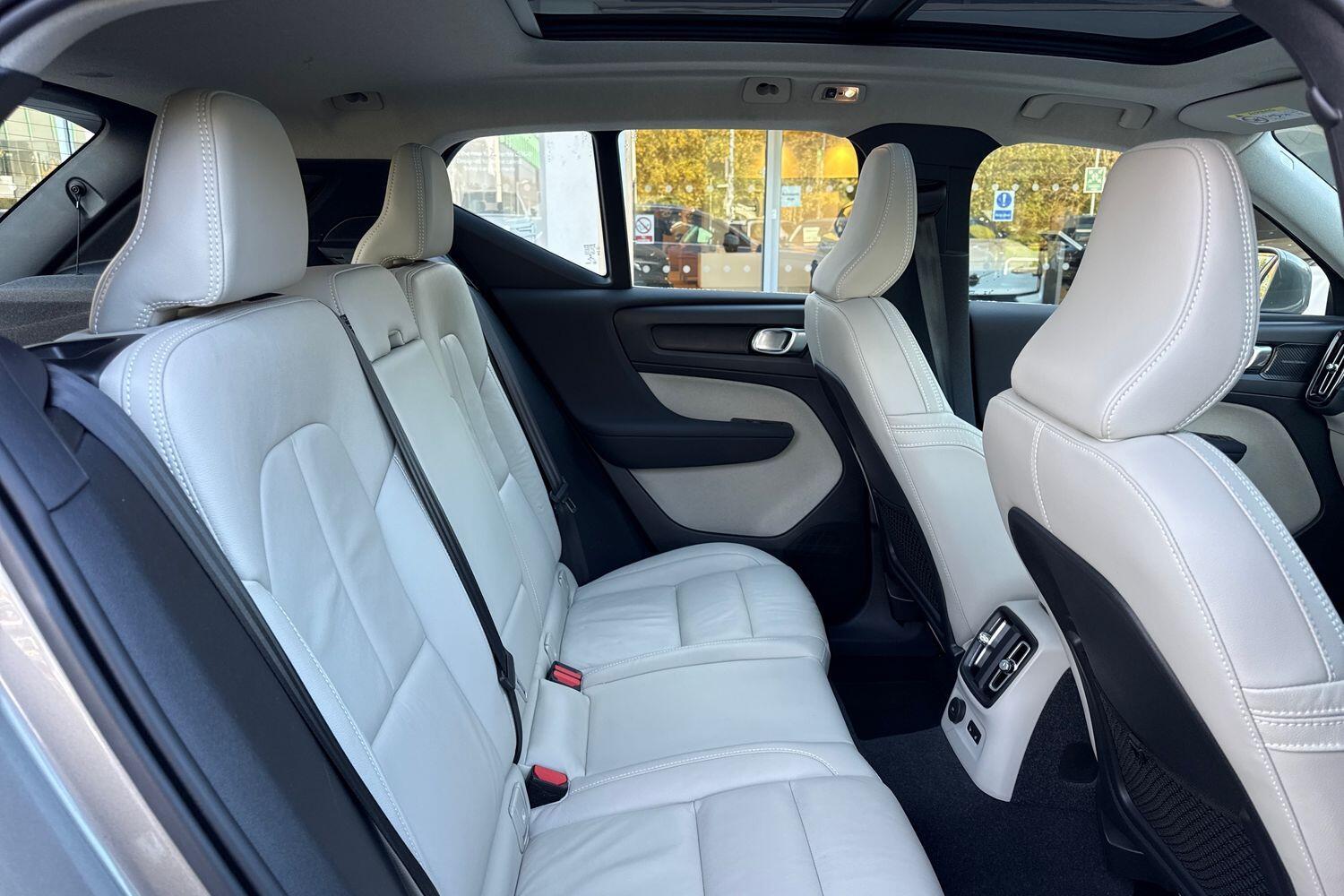 Used Volvo XC40 2022 for sale - 76360840: Photo 23