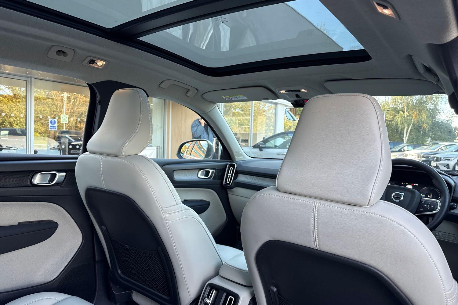 Used Volvo XC40 2022 for sale - 76360840: Photo 24