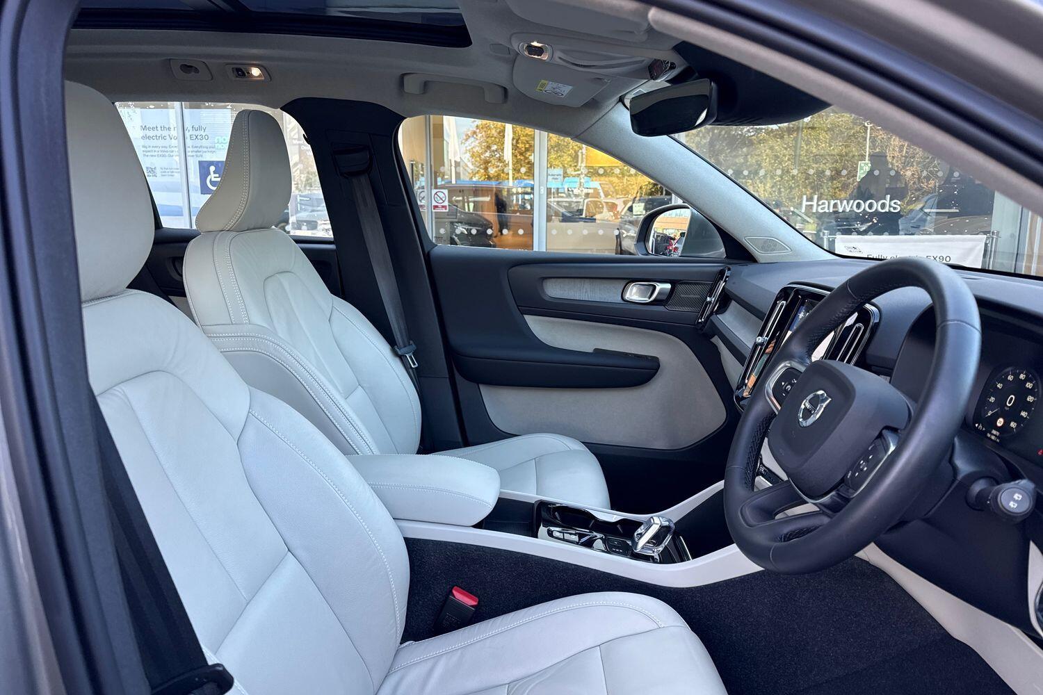 Used Volvo XC40 2022 for sale - 76360840: Photo 26