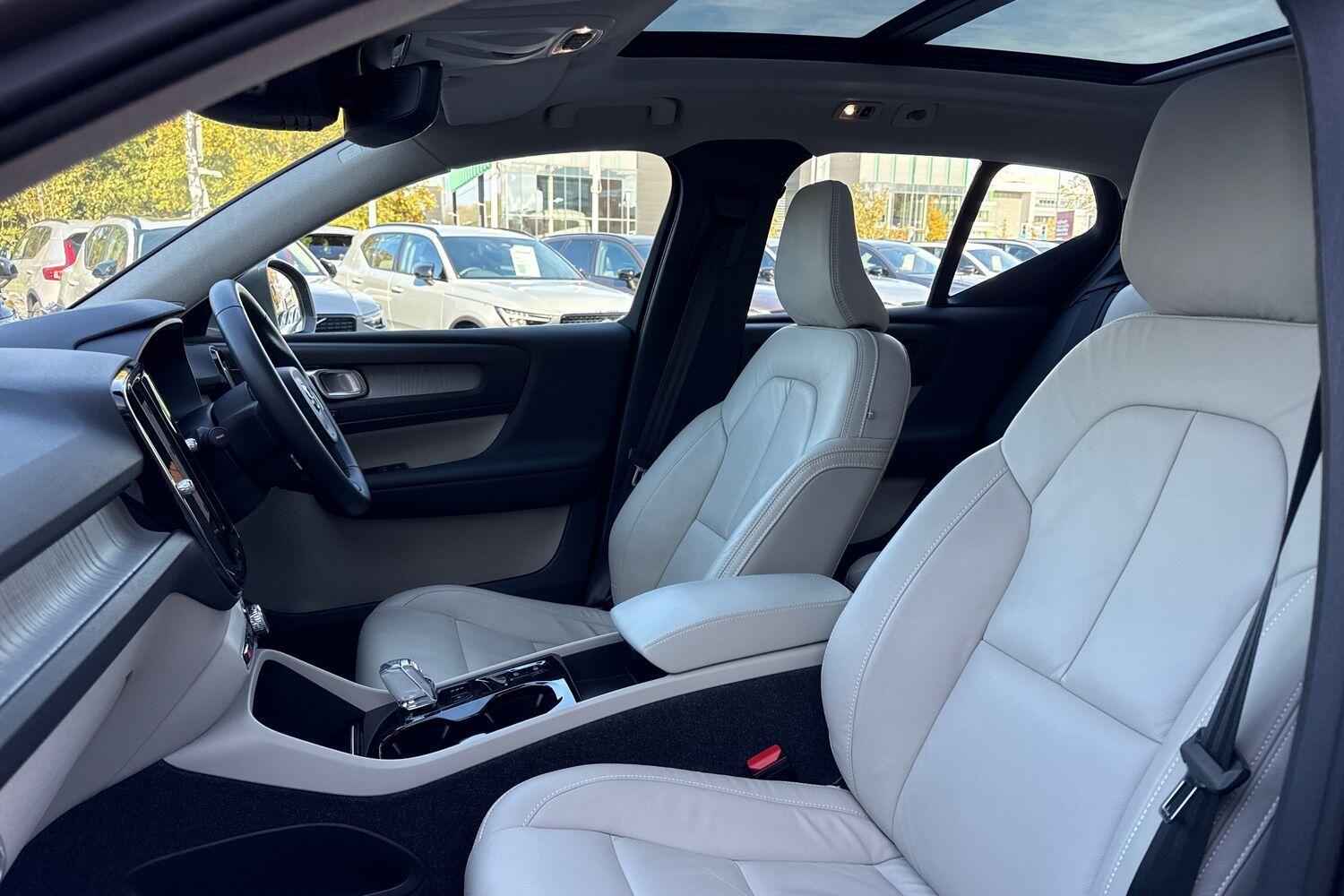 Used Volvo XC40 2022 for sale - 76360840: Photo 28