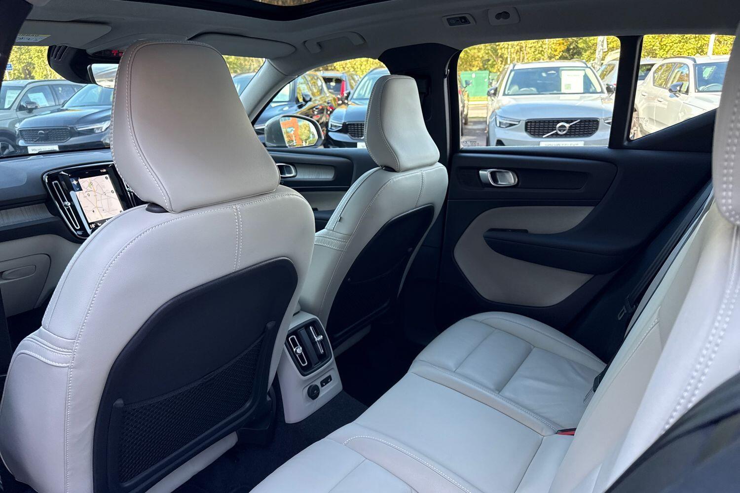 Used Volvo XC40 2022 for sale - 76360840: Photo 31