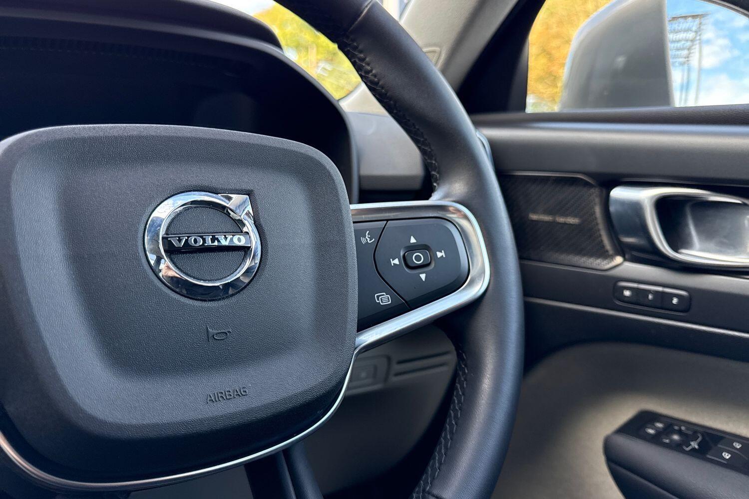 Used Volvo XC40 2022 for sale - 76360840: Photo 37