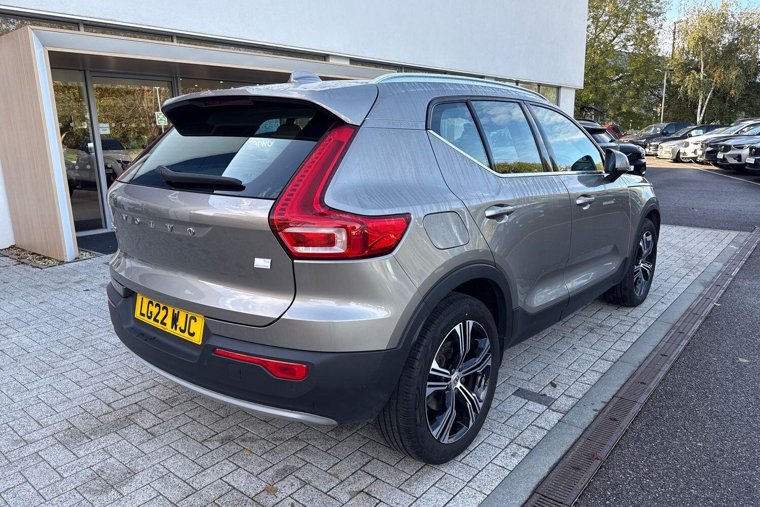 Used Volvo XC40 2022 for sale - 76360840: Photo 8