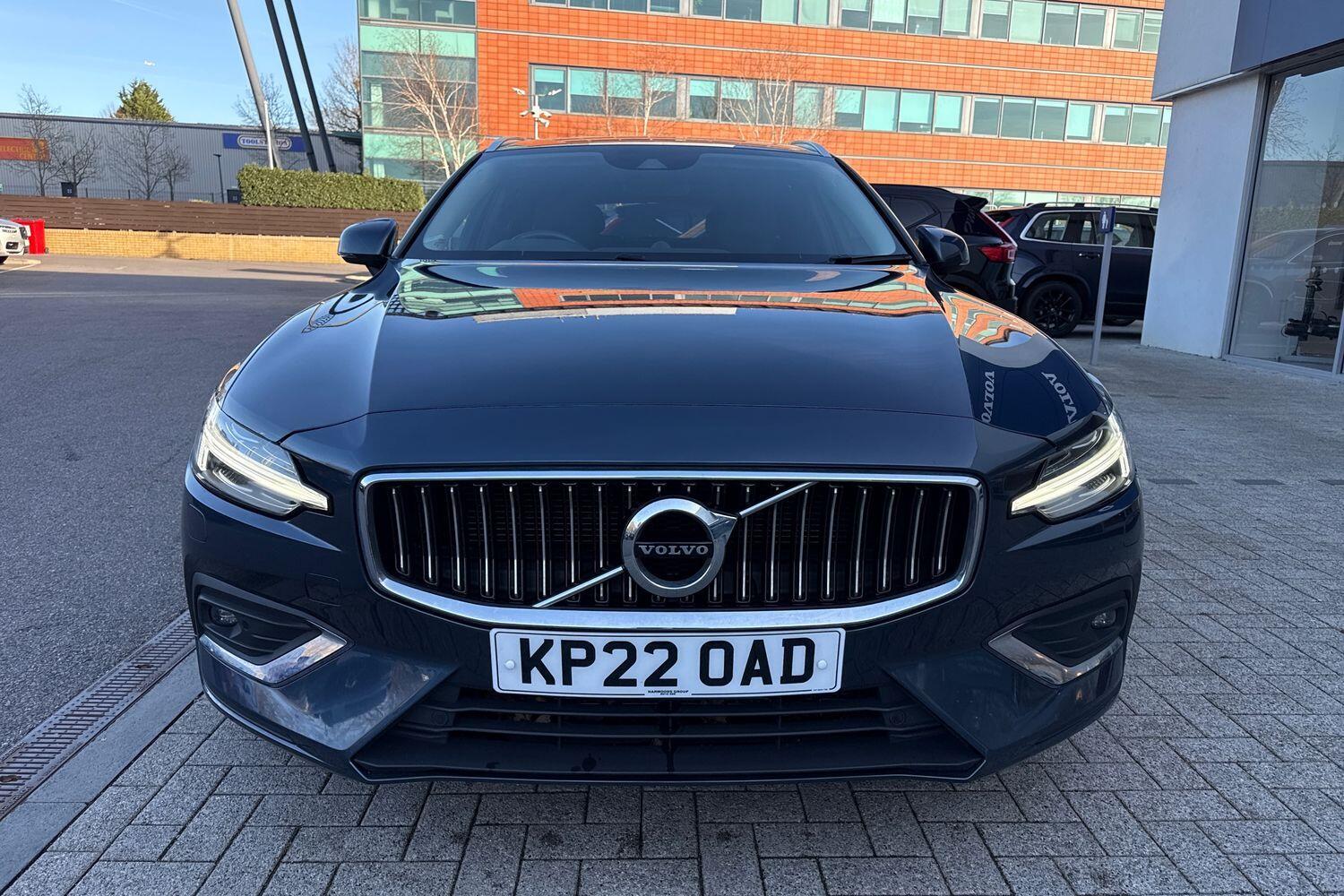 Used Volvo V60 2022 for sale - 77456393: Photo 13