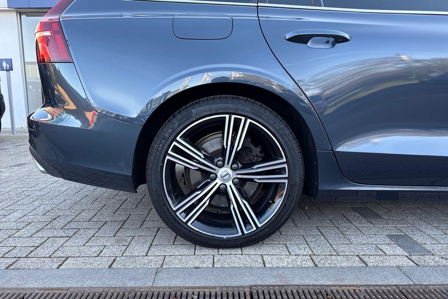 Used Volvo V60 2022 for sale - 77456393: Photo 14