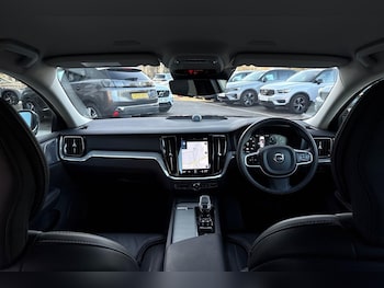 Used Volvo V60 2022 for sale - 77456393: Photo