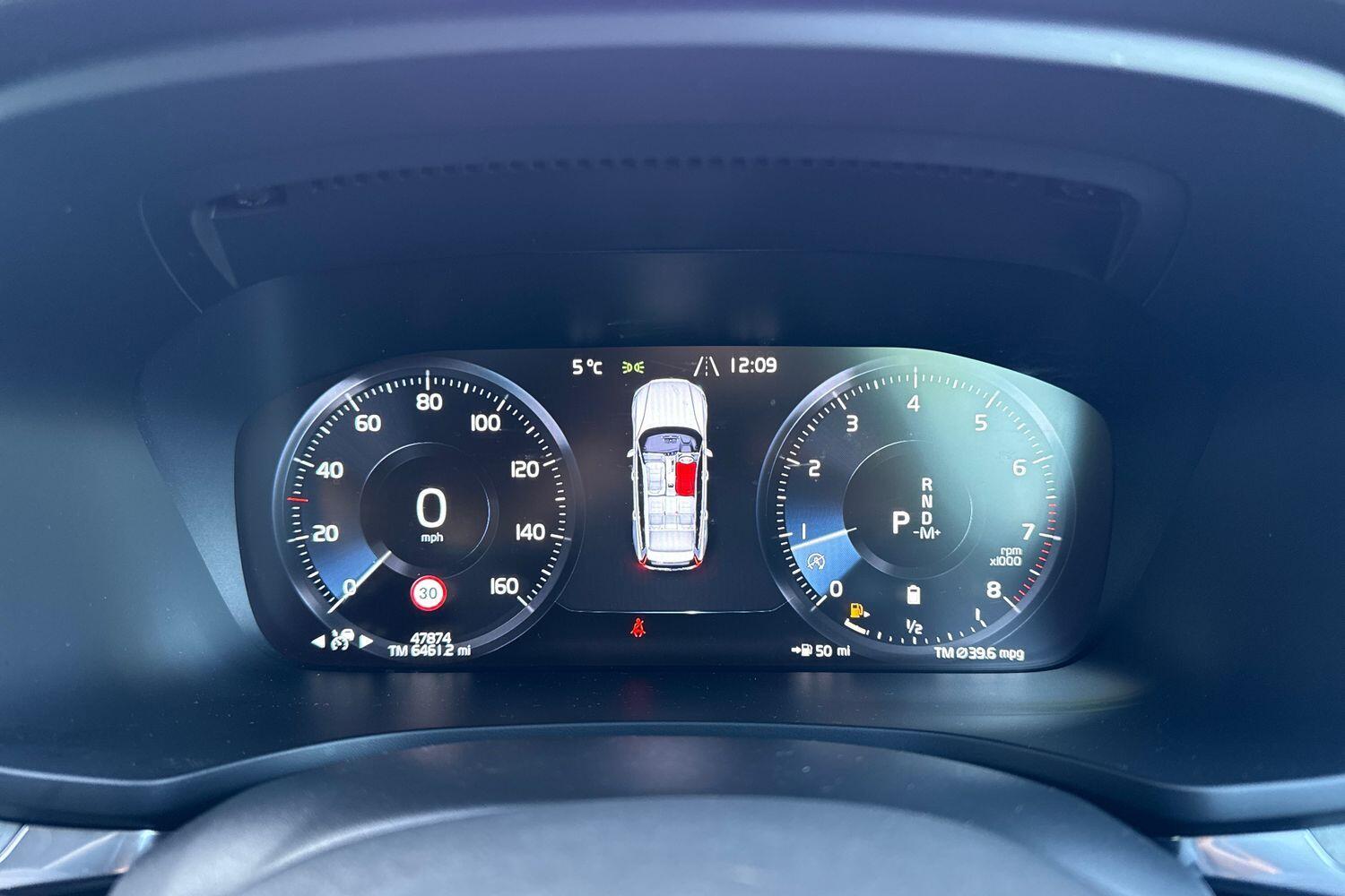 Used Volvo V60 2022 for sale - 77456393: Photo 44