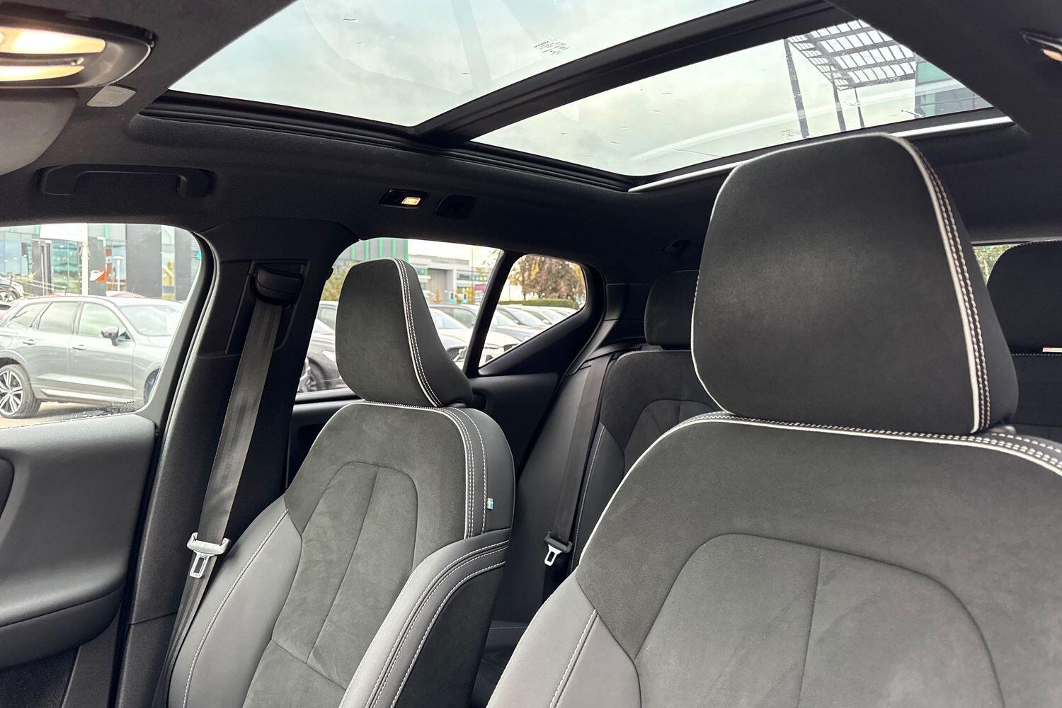 Used Volvo XC40 2022 for sale - 76294631: Photo 28