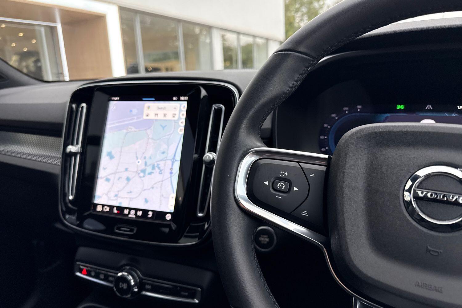 Used Volvo XC40 2022 for sale - 76294631: Photo 35