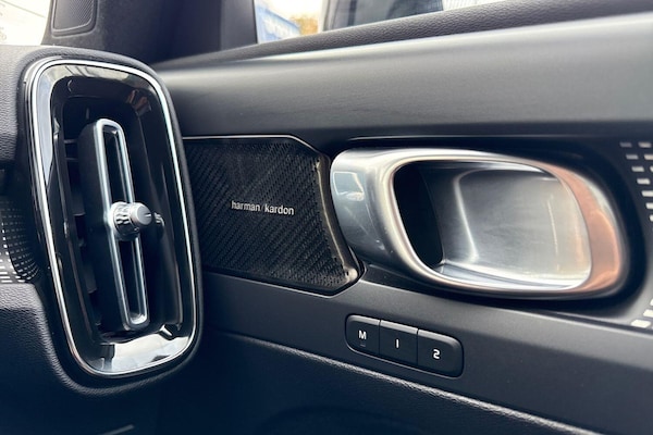 Used Volvo XC40 2022 for sale - 76294631: Photo 43