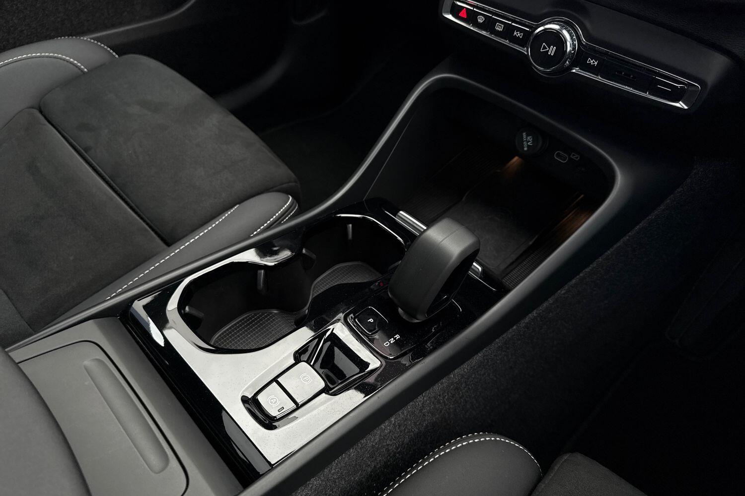 Used Volvo XC40 2022 for sale - 76294631: Photo 44