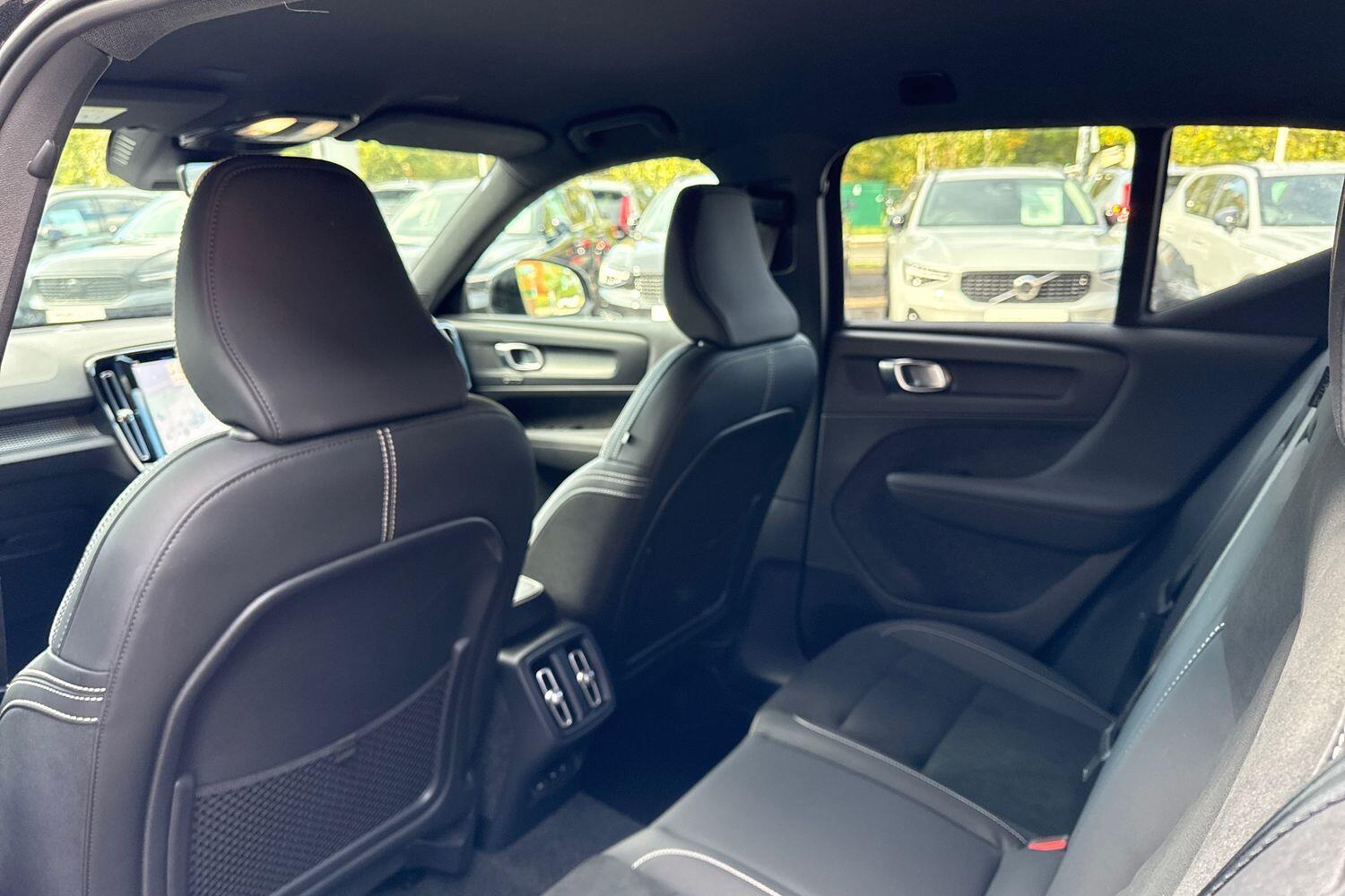 Used Volvo XC40 2022 for sale - 76370553: Photo 30