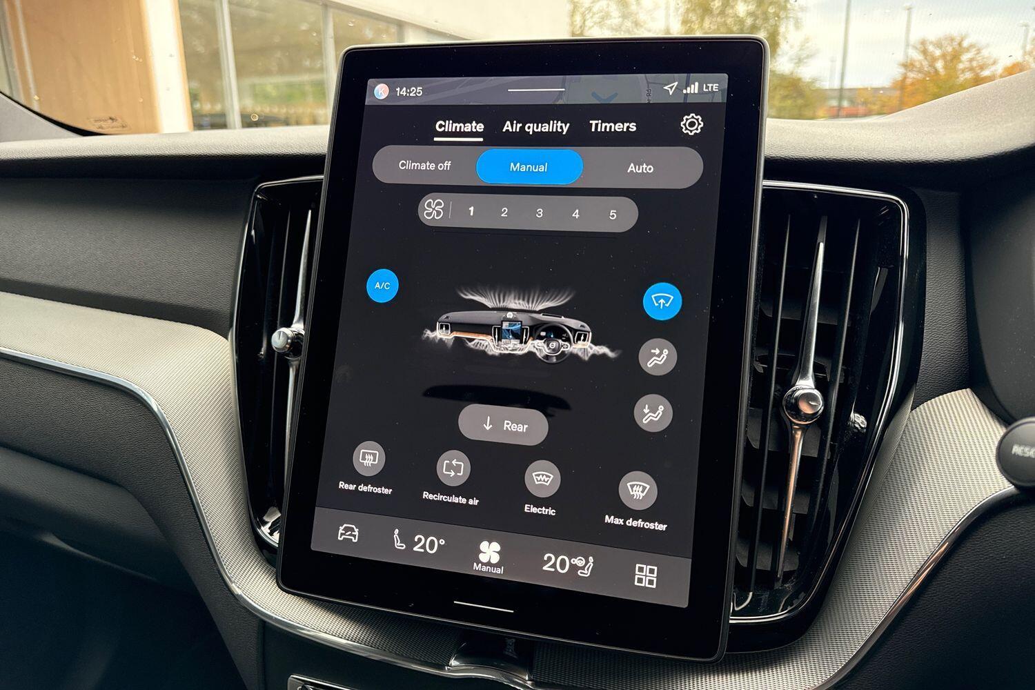 Used Volvo XC60 2025 for sale - 76499228: Photo 40