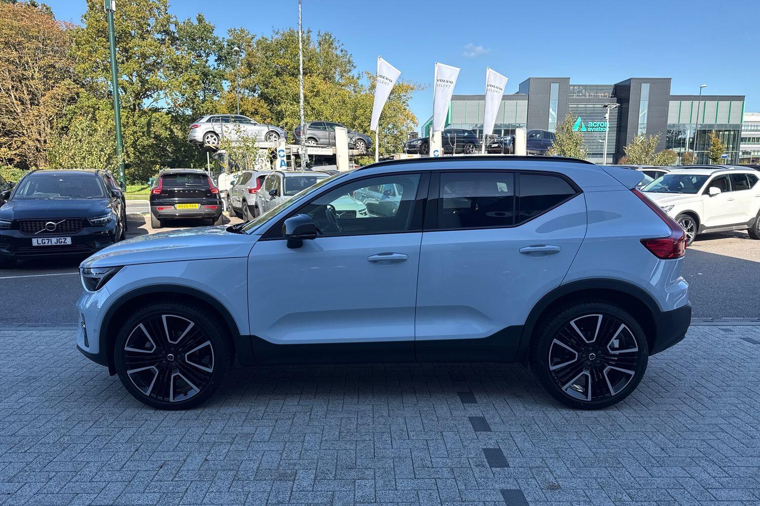 Used Volvo XC40 2025 for sale - 76645395: Photo 10