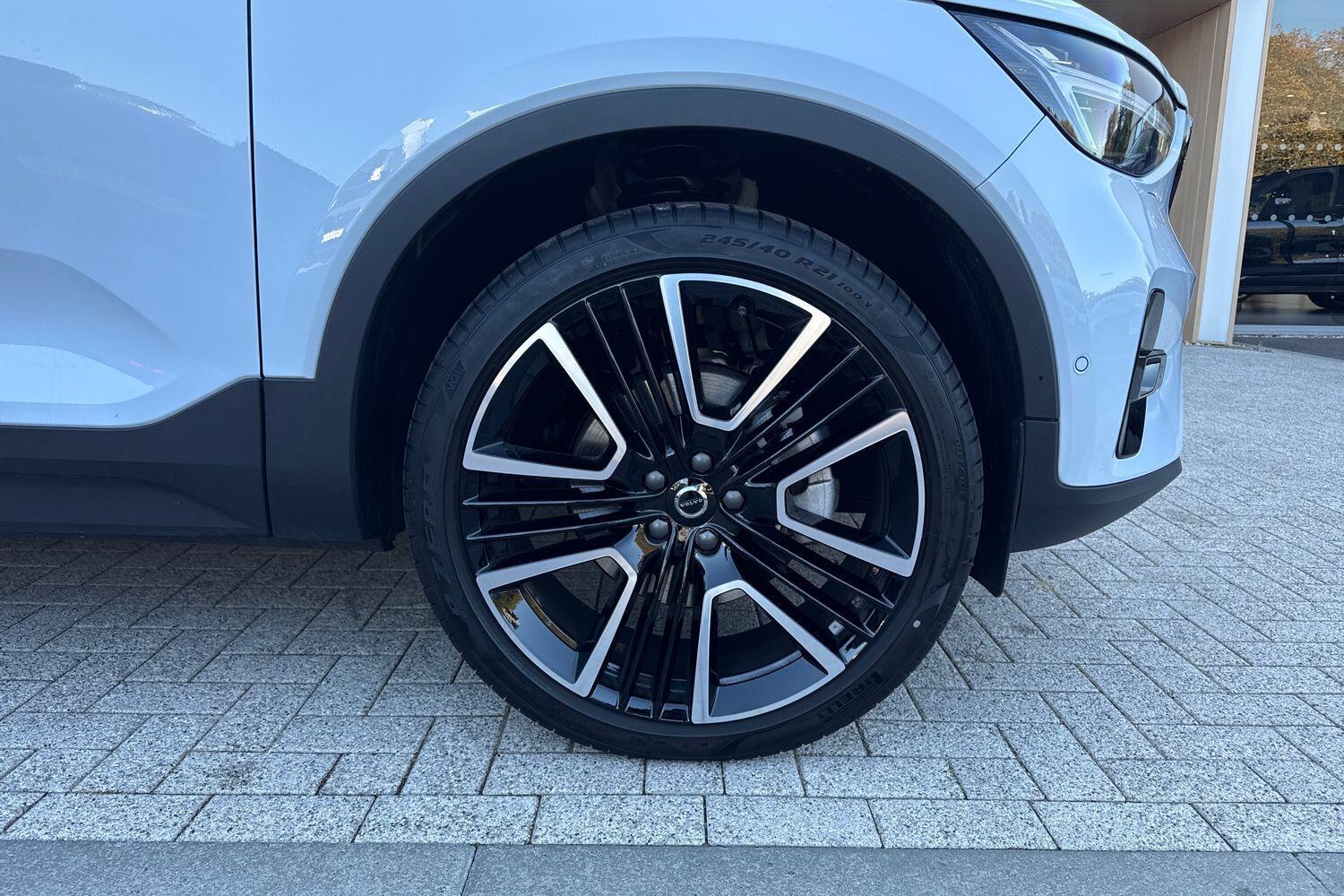 Used Volvo XC40 2025 for sale - 76645395: Photo 13