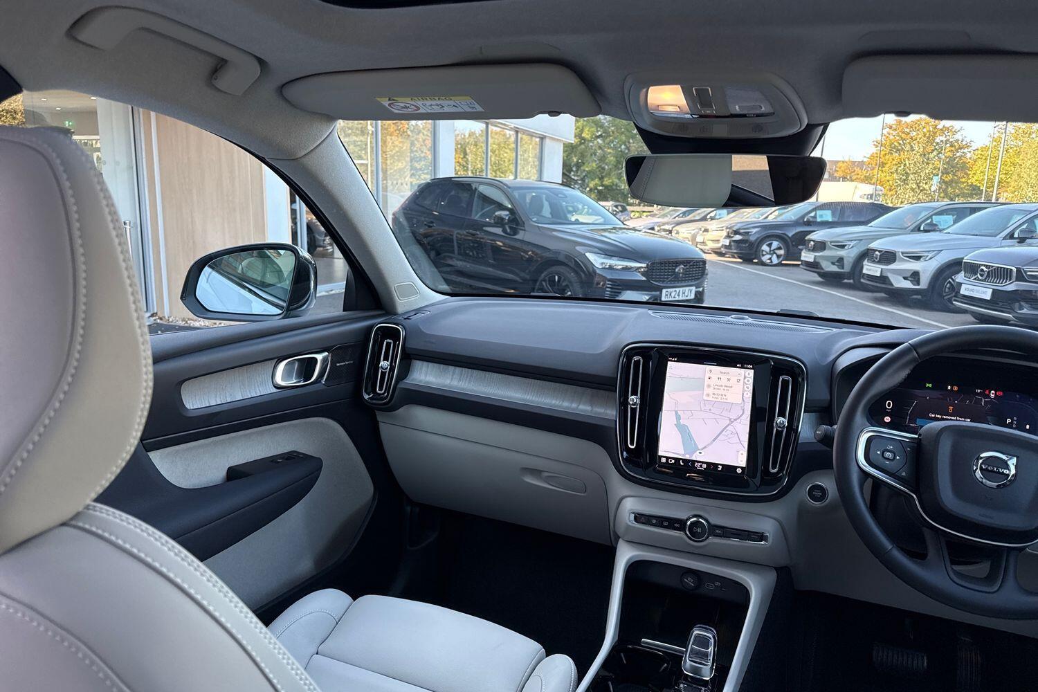 Used Volvo XC40 2025 for sale - 76645395: Photo 31