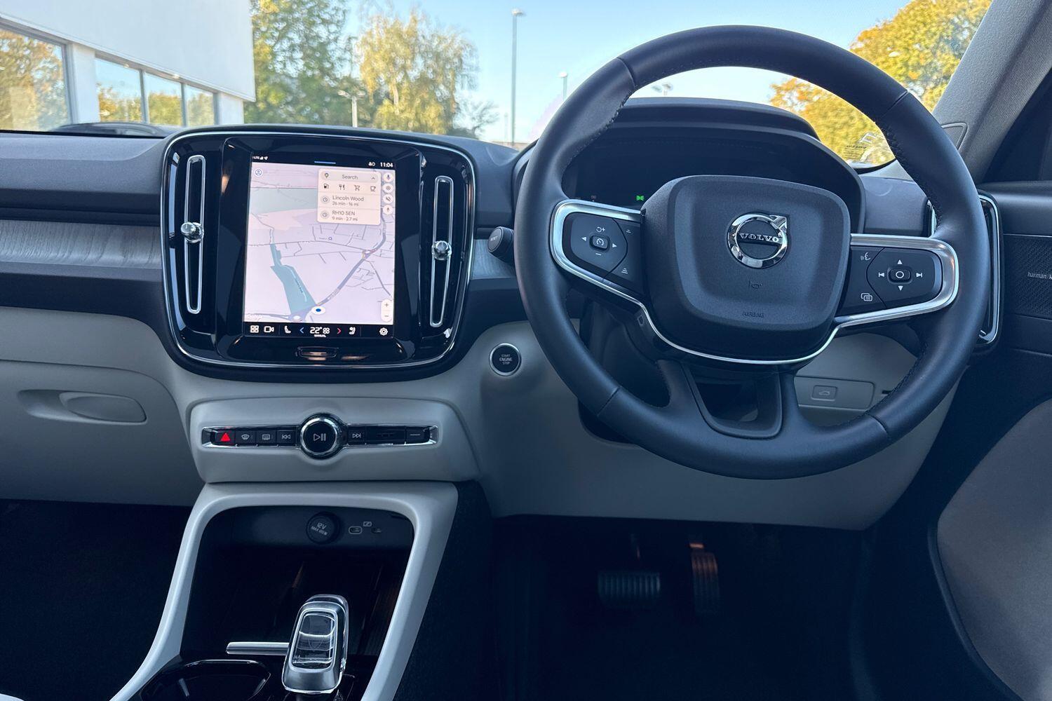 Used Volvo XC40 2025 for sale - 76645395: Photo 33