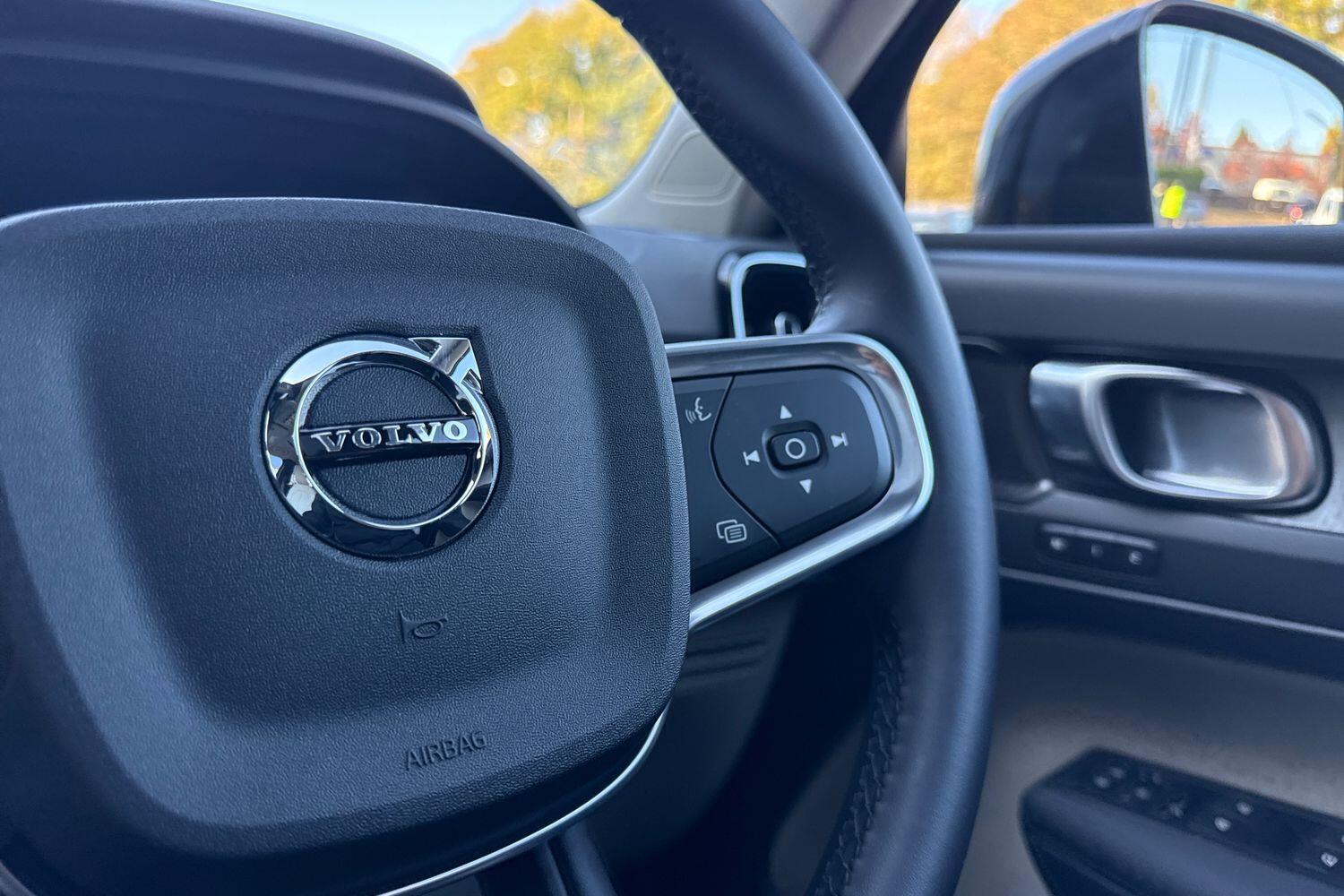 Used Volvo XC40 2025 for sale - 76645395: Photo 36