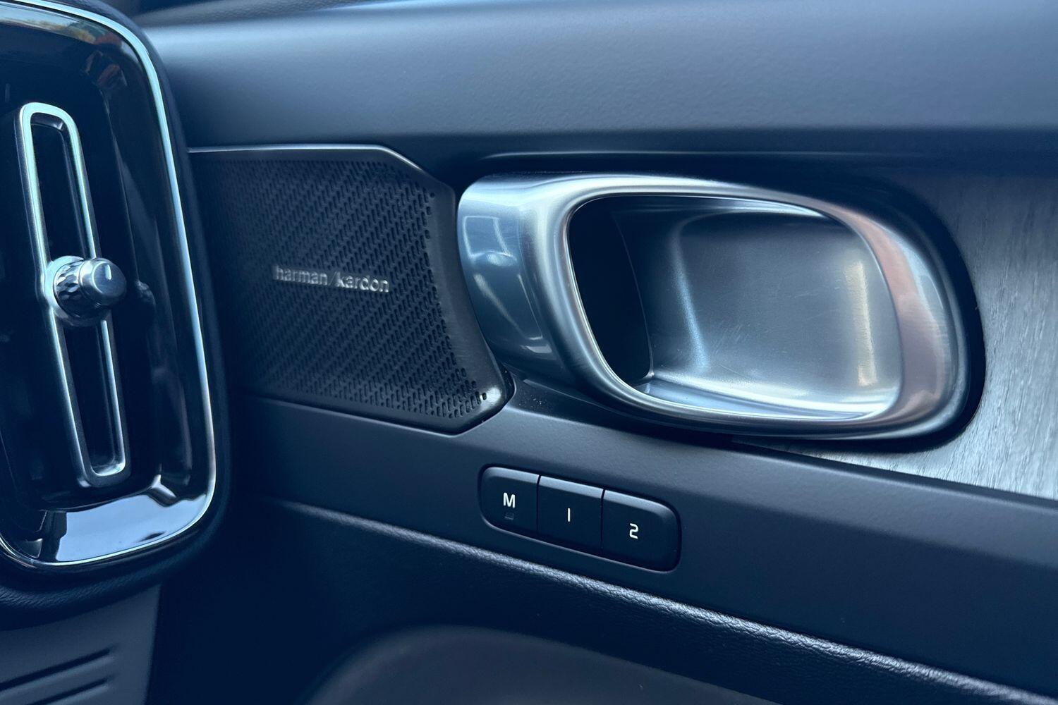 Used Volvo XC40 2025 for sale - 76645395: Photo 43