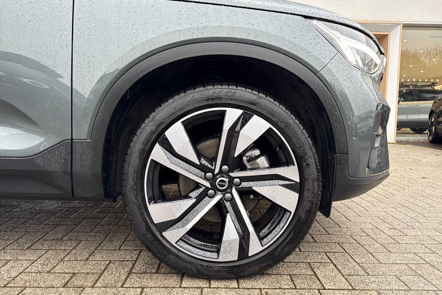 Used Volvo XC40 2025 for sale - 77345562: Photo 14