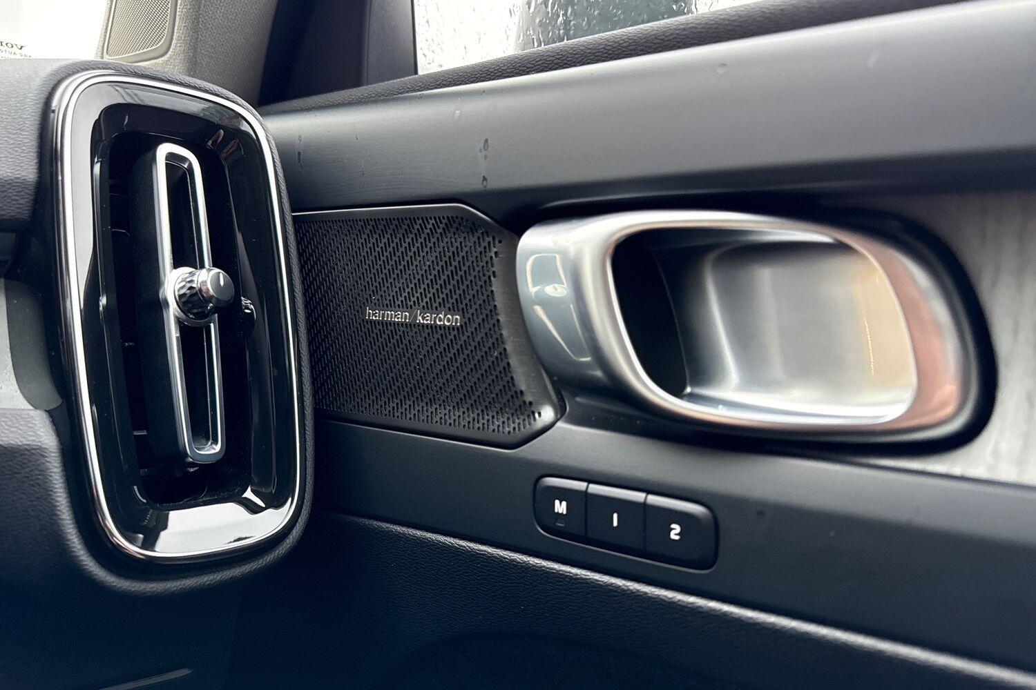 Used Volvo XC40 2025 for sale - 77345562: Photo 43