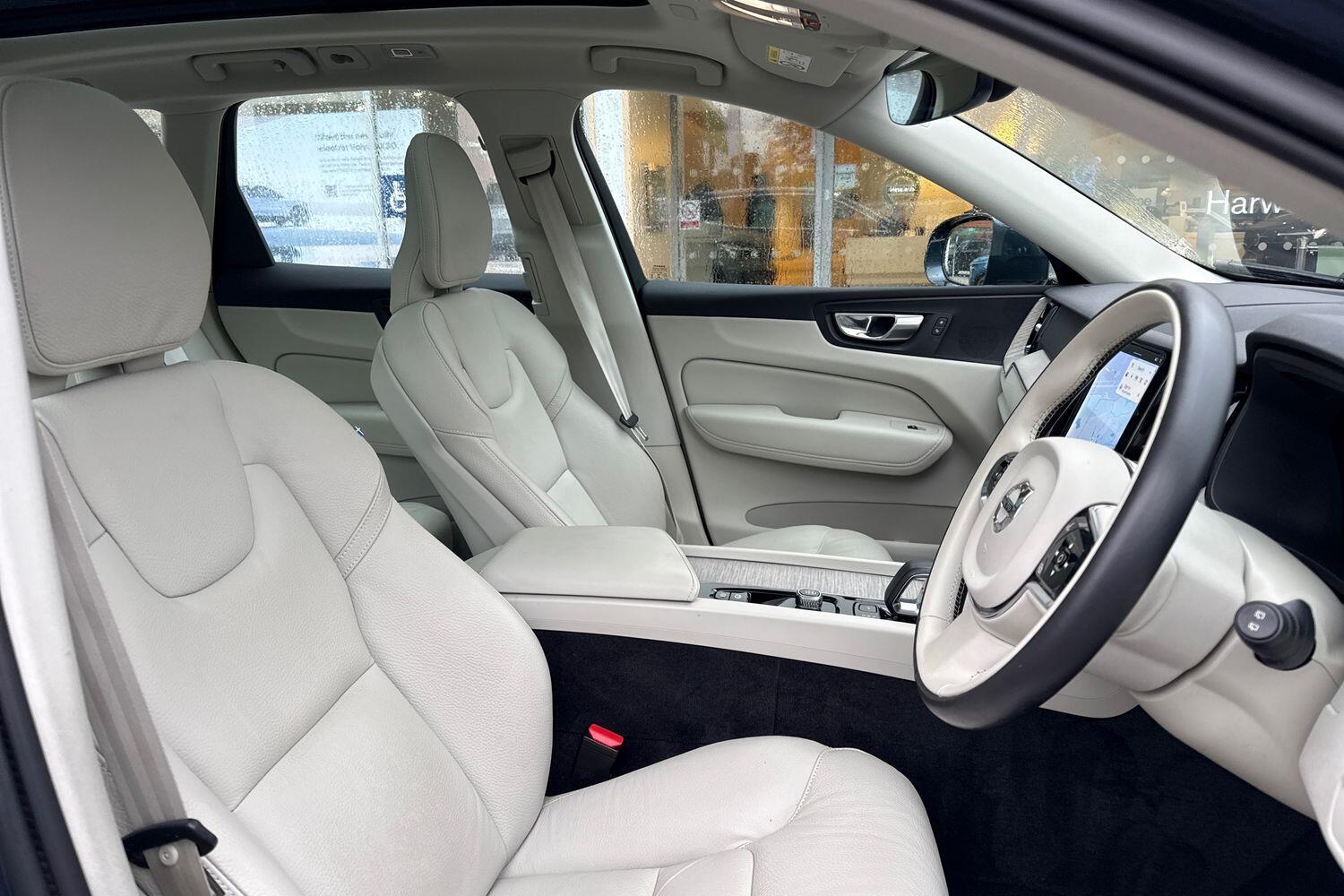 Used Volvo XC60 2022 for sale - 76512557: Photo 26