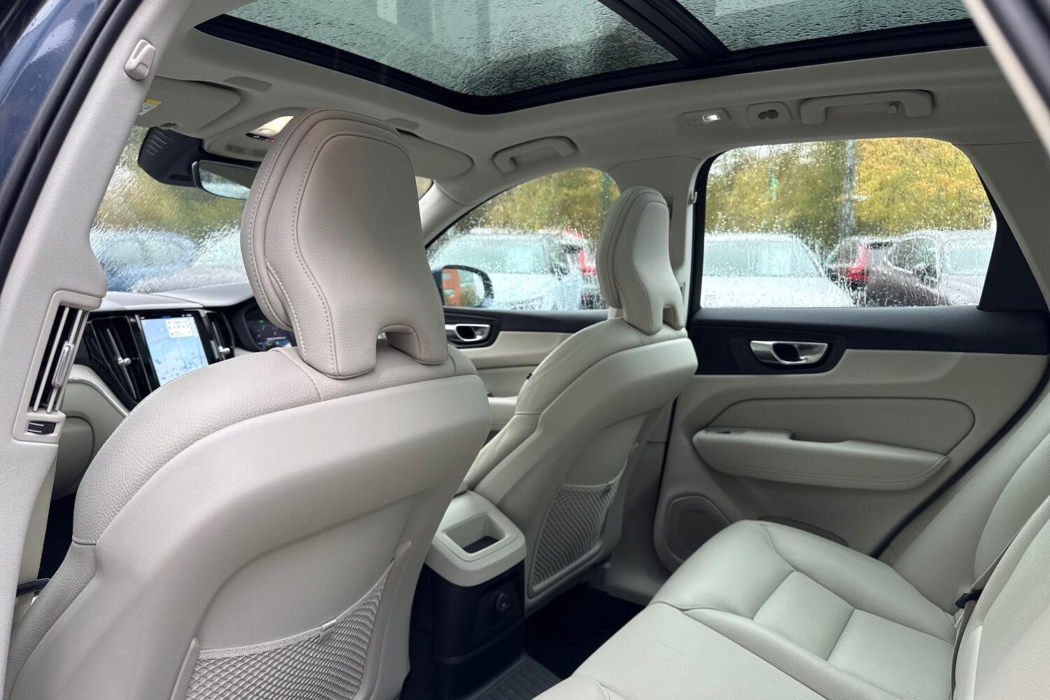 Used Volvo XC60 2022 for sale - 76512557: Photo 31