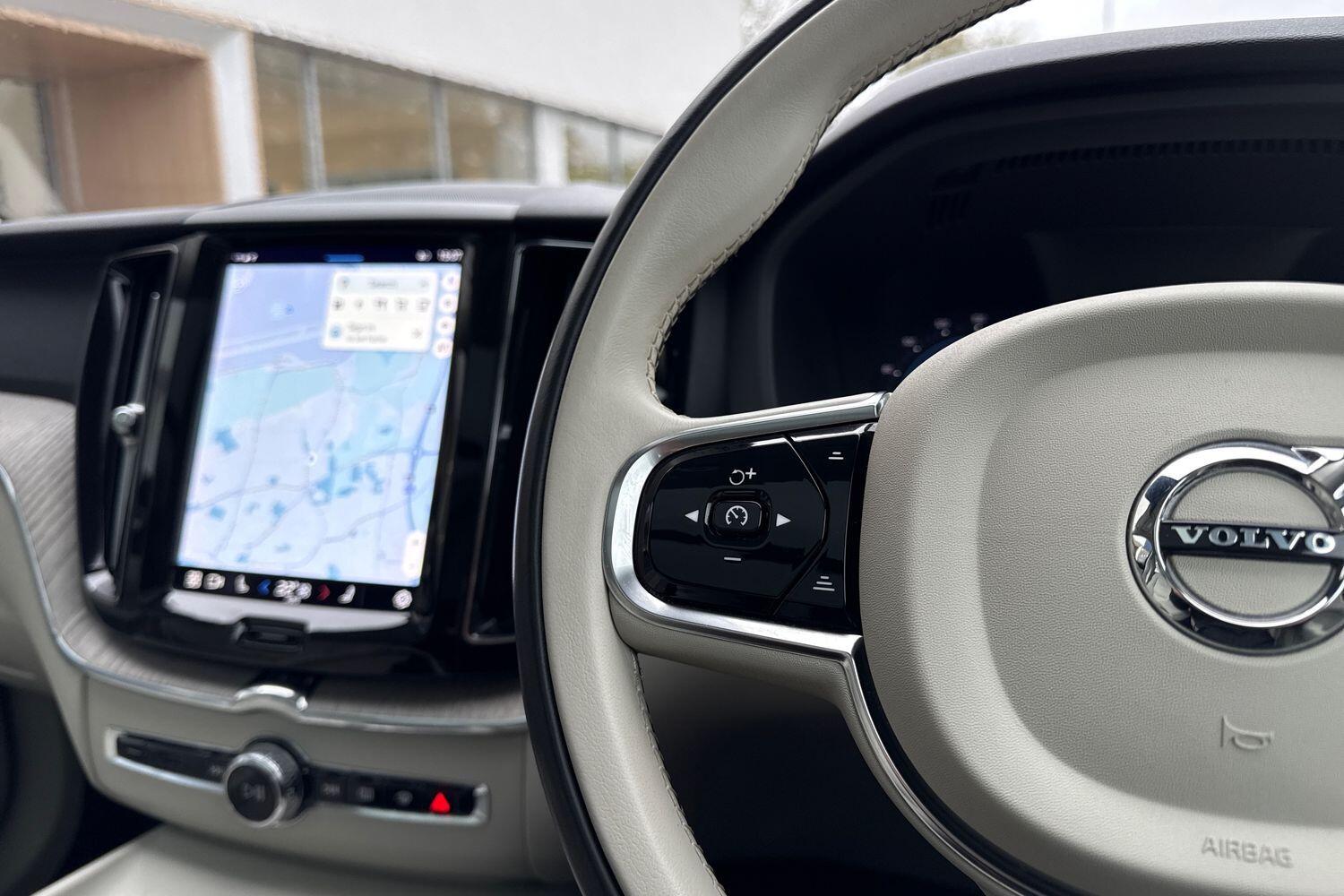 Used Volvo XC60 2022 for sale - 76512557: Photo 36