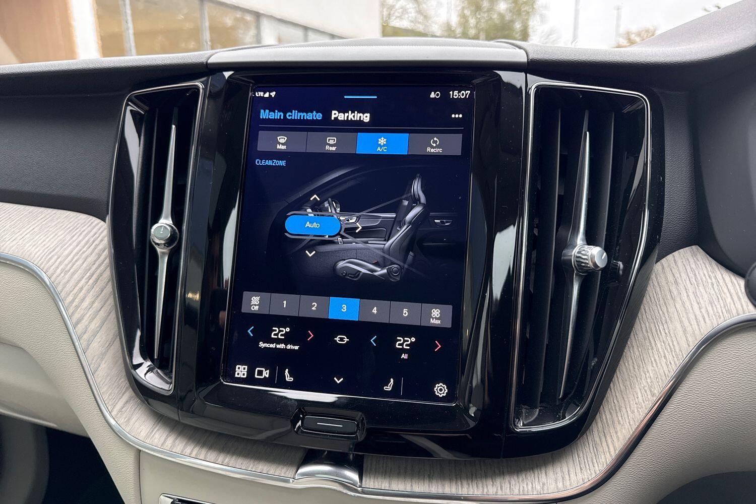 Used Volvo XC60 2022 for sale - 76512557: Photo 38