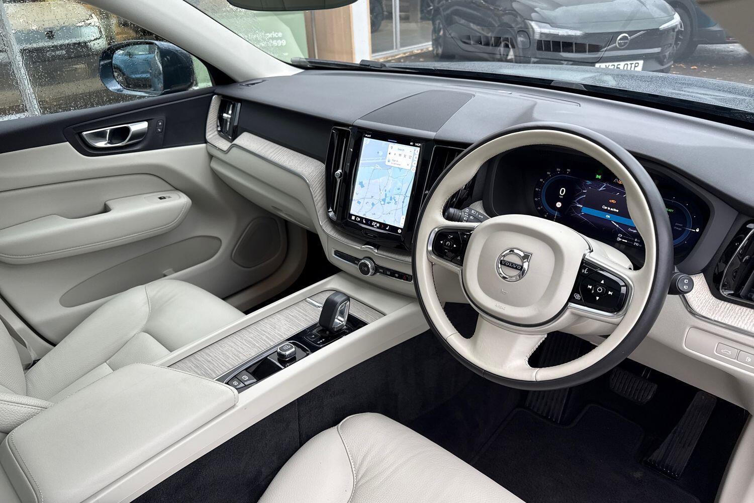 Used Volvo XC60 2022 for sale - 76512557: Photo 6