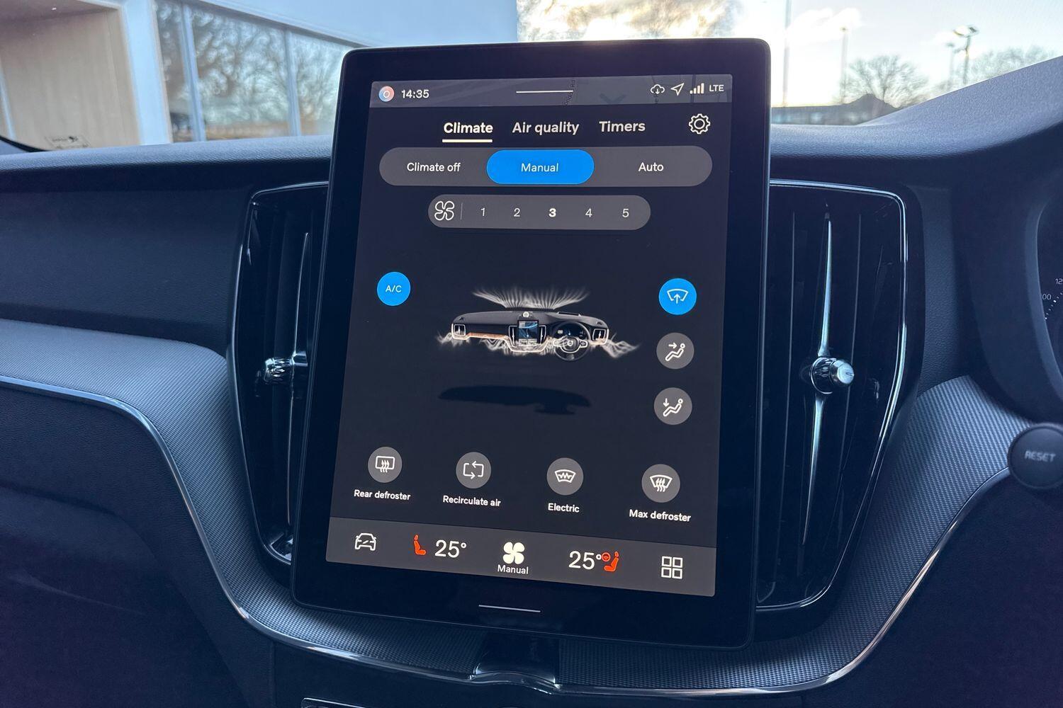 Used Volvo XC60 2025 for sale - 77497465: Photo 39