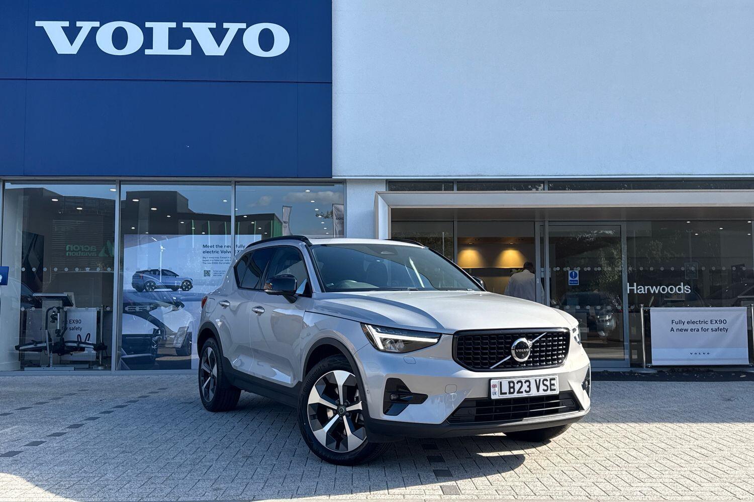 Used Volvo XC40 2023 for sale - 76032590: Photo 1