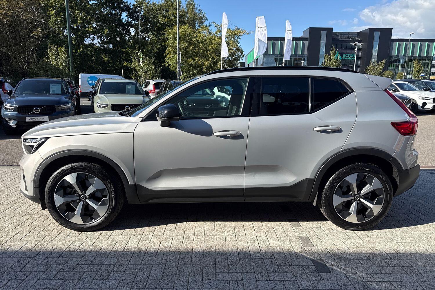 Used Volvo XC40 2023 for sale - 76032590: Photo 10