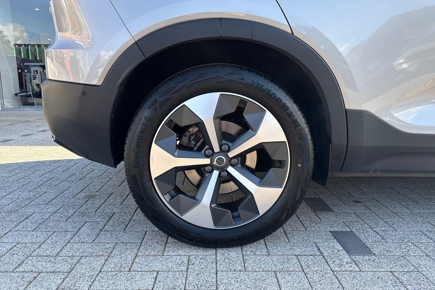 Used Volvo XC40 2023 for sale - 76032590: Photo 13