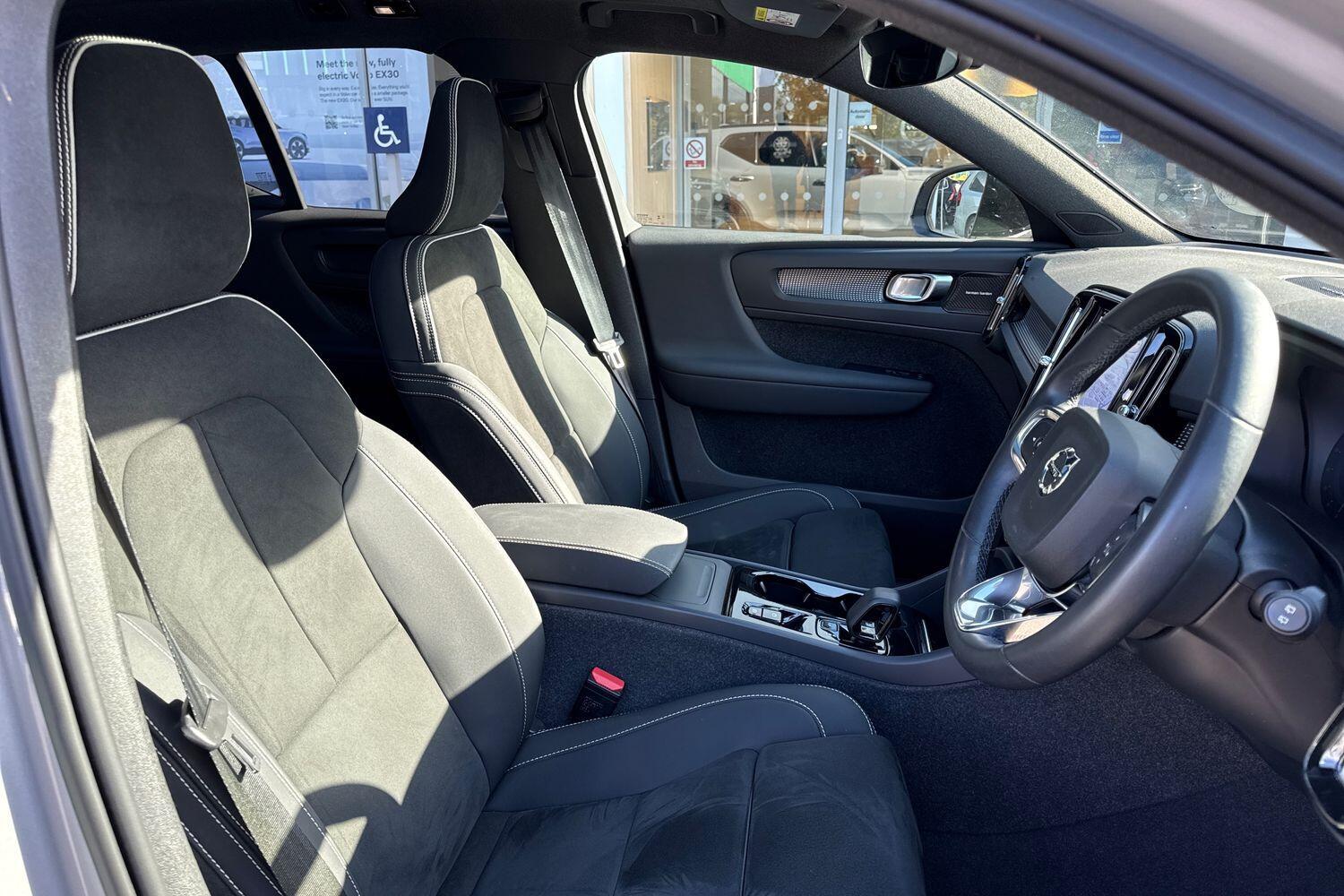 Used Volvo XC40 2023 for sale - 76032590: Photo 25