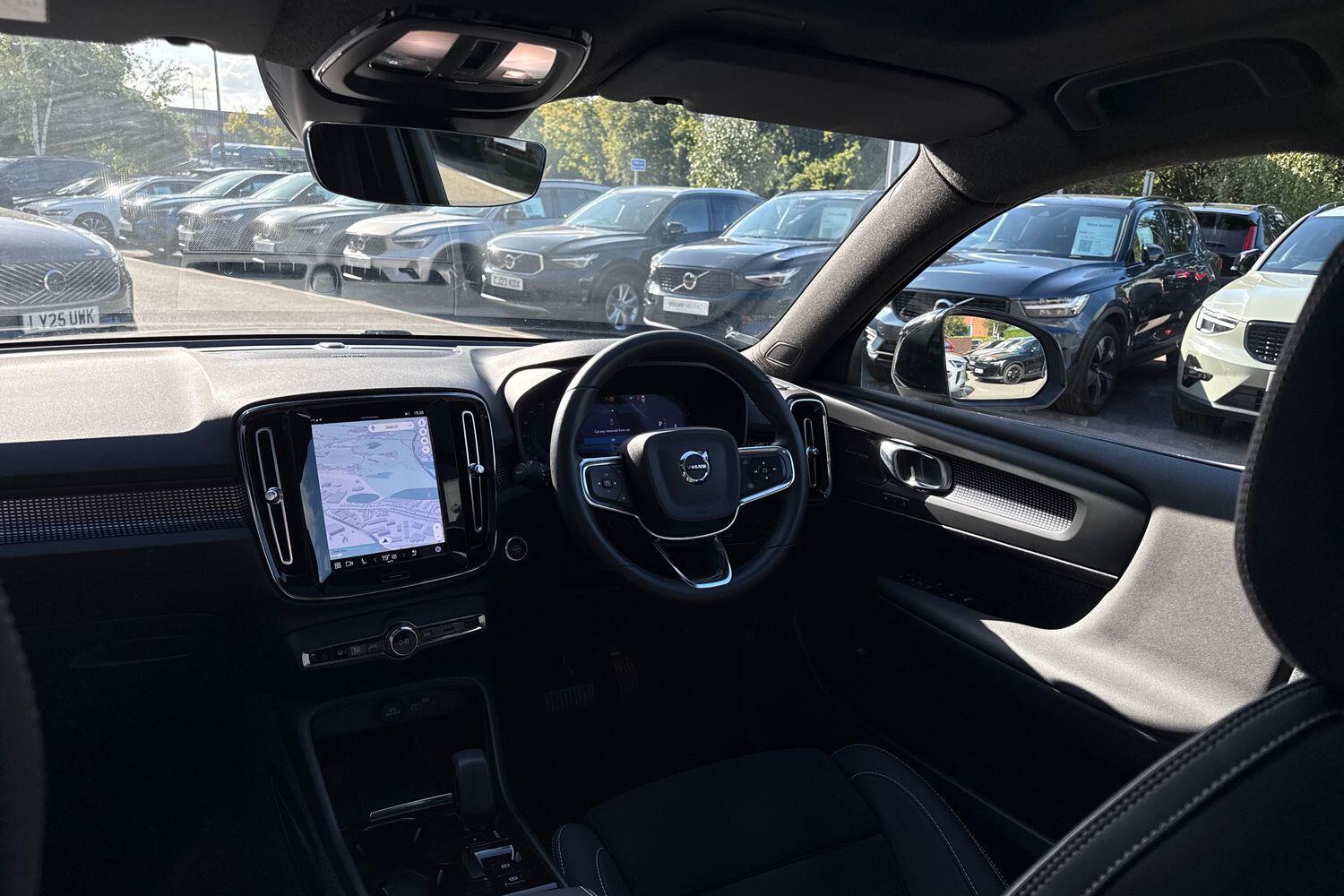 Used Volvo XC40 2023 for sale - 76032590: Photo 32