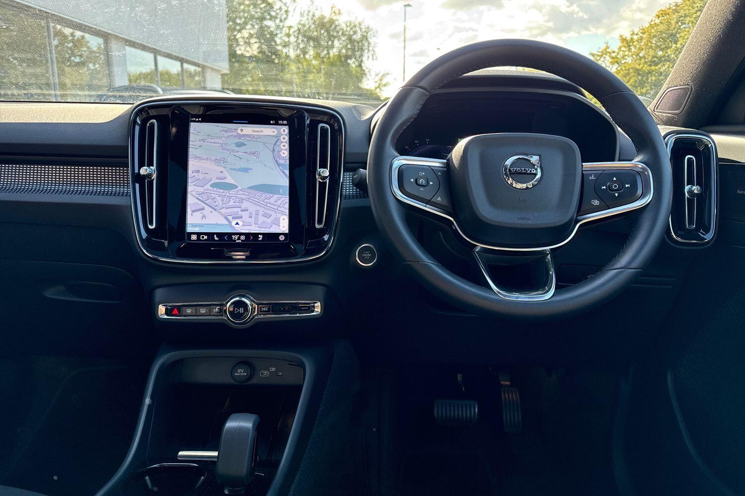Used Volvo XC40 2023 for sale - 76032590: Photo 33