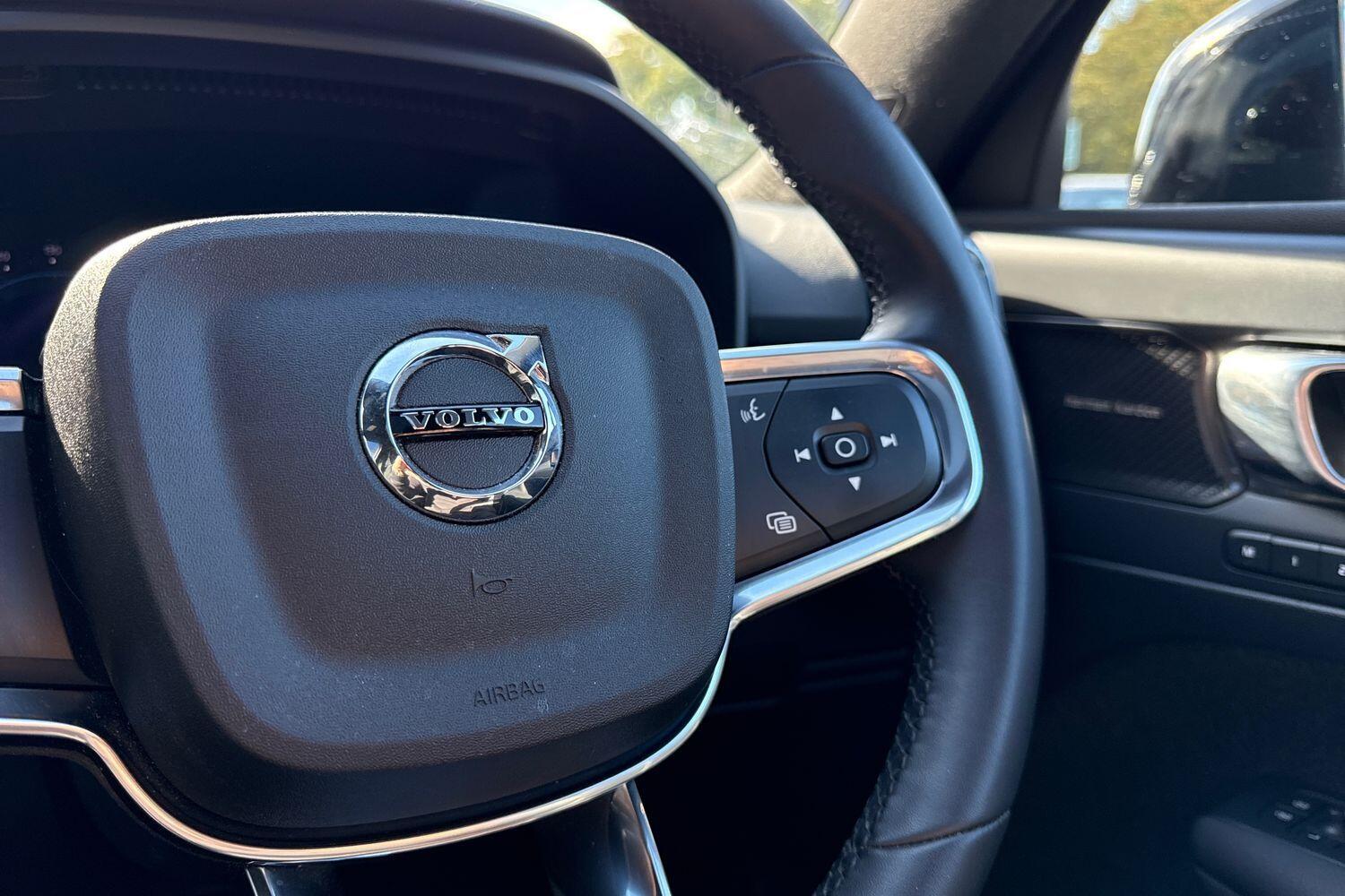 Used Volvo XC40 2023 for sale - 76032590: Photo 36
